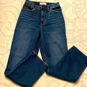 A+F 90s Straight Ultra High Rise - Dark Wash